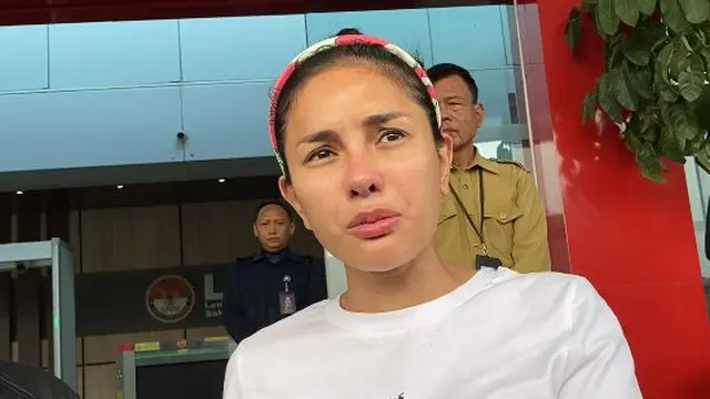 Lolly Berkoar Tak Minta Dilahirkan, Nikita Mirzani Ngadu ke Tuhan: Bisa Enggak Ya Allah Dimasukin Lagi?